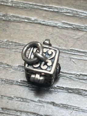 Vintage 925 Silver Poison Box Charm Pendant Red Stone Hinged Locket Keepsake